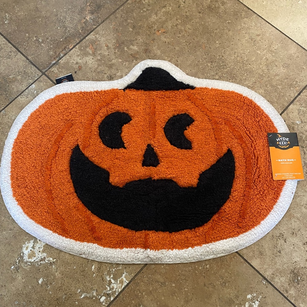 COPY - Hyde and Eek Pumpkin Bath Mat